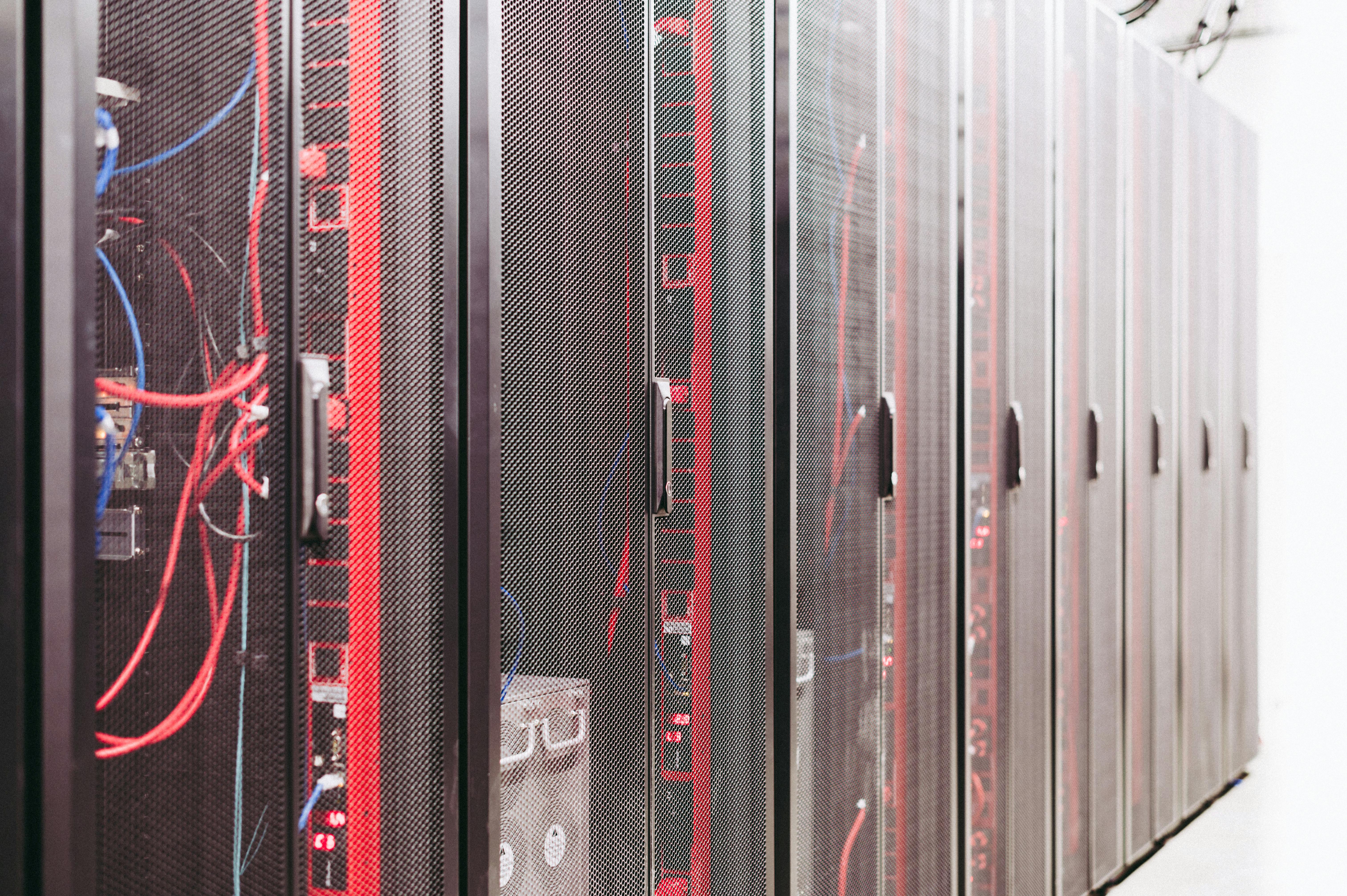 Data warehouse BigQuery per analisi pluriennale di parametri di processo e difettosità in produzione manifatturiera